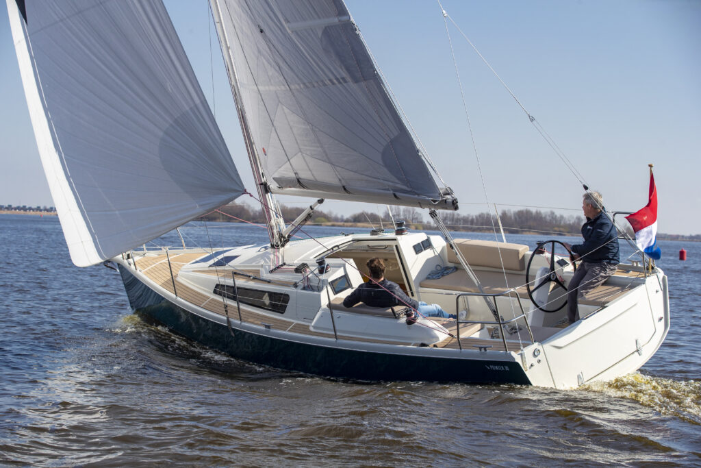 Thumbnail image of Pointer 30 by Pointer Yachts